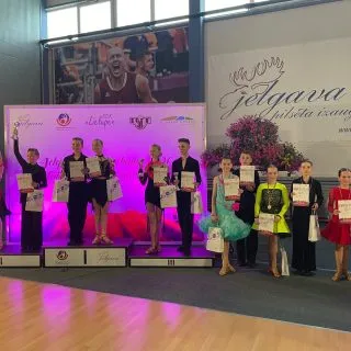 Sporta deju nodarbības iesācējiem — Sporta deju studija "Dzintarjūra"